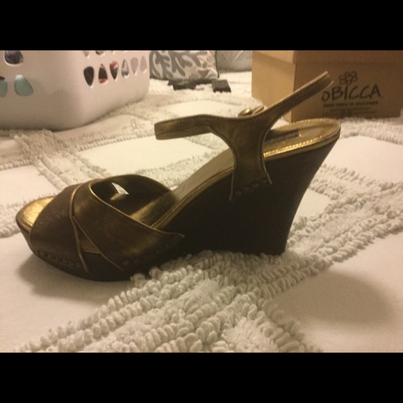 Prada bronze wedge shoes - Picture 5 of 6